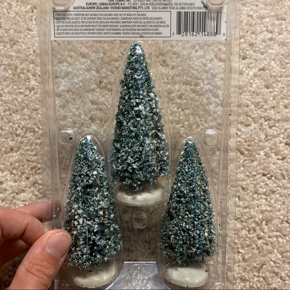 3 Miniature Lemax Christmas Village Christmas Trees Flocked - Picture 4 of 4